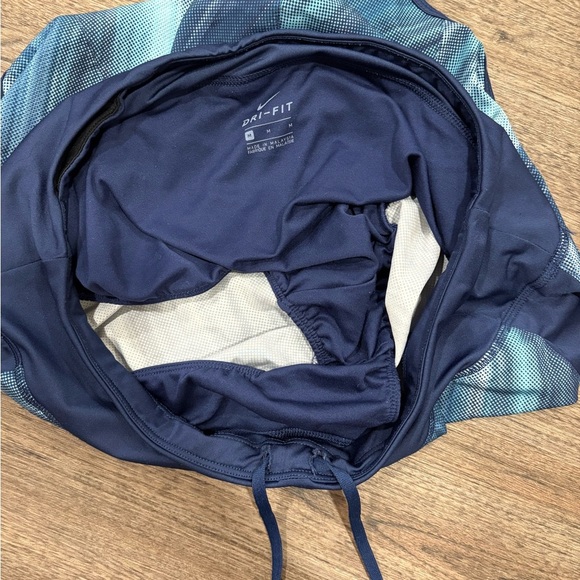 💜Nike Dry Fit Navy and Teal Patterned Shorts - Picture 2 of 6
